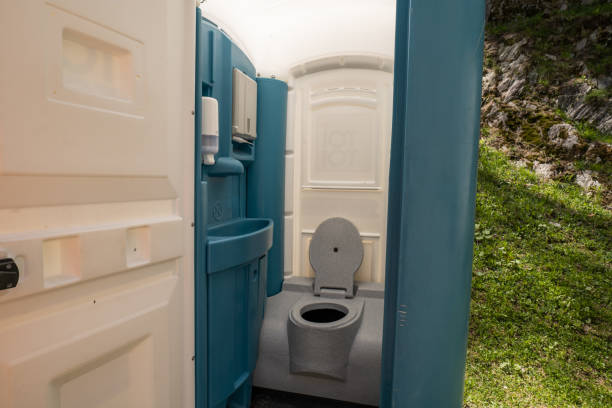 Best Portable restroom trailer rental  in Kearns, UT